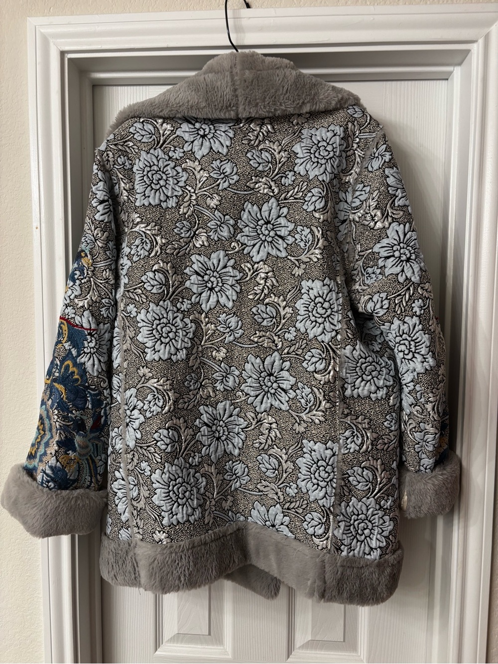 Johnny Was Gray Floral Teddy Jacket with Blue Embroidered Sleeves - Picture 3 of 4